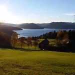 Apartman Yttervik Gard *